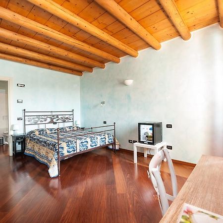 Villa Pace Pozzolengo Buitenkant foto