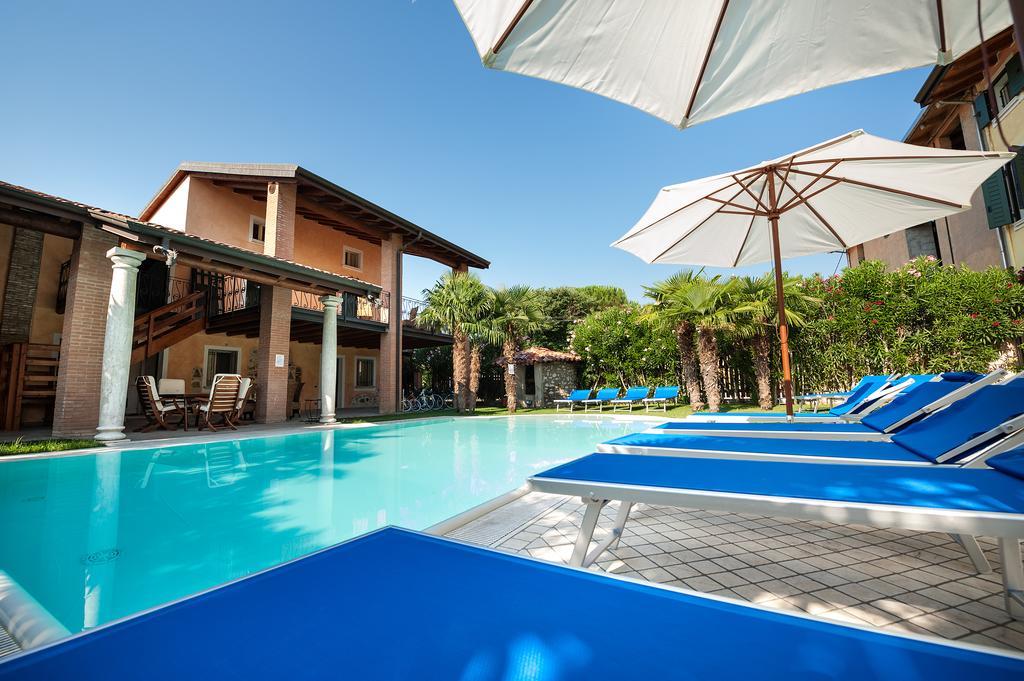 Villa Pace Pozzolengo Buitenkant foto
