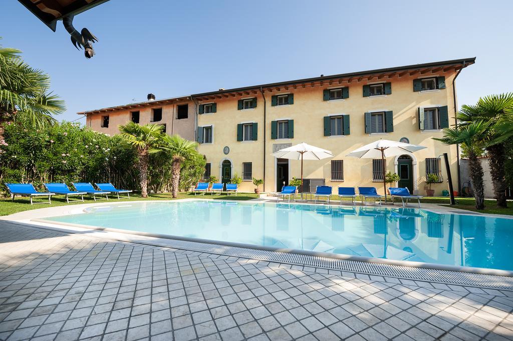 Villa Pace Pozzolengo Buitenkant foto