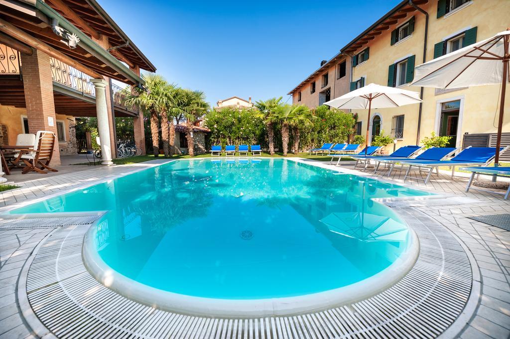 Villa Pace Pozzolengo Buitenkant foto