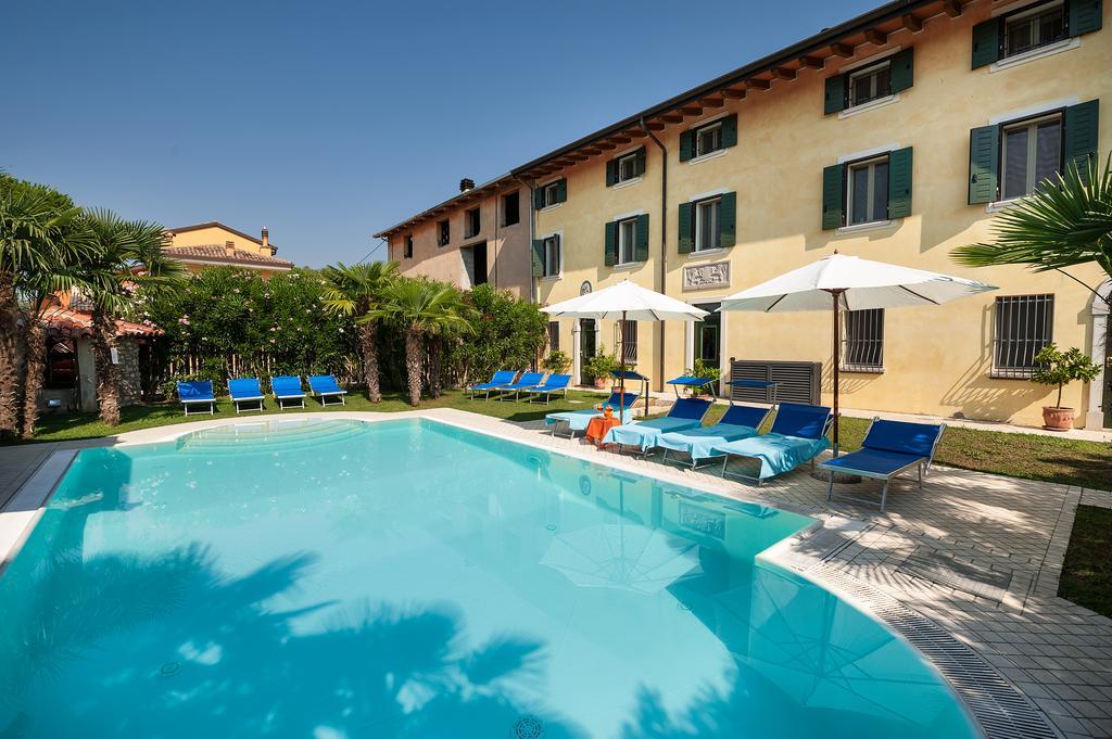 Villa Pace Pozzolengo Buitenkant foto