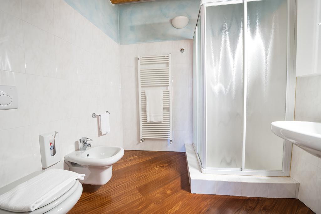 Villa Pace Pozzolengo Buitenkant foto