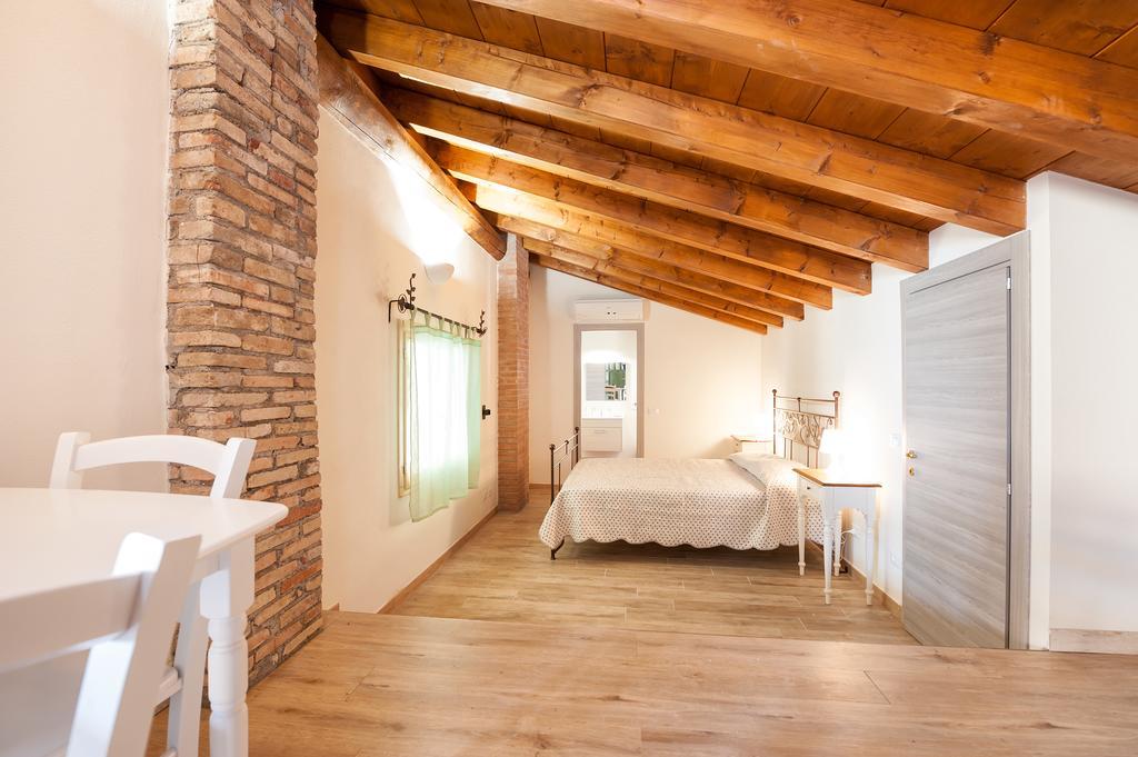 Villa Pace Pozzolengo Buitenkant foto